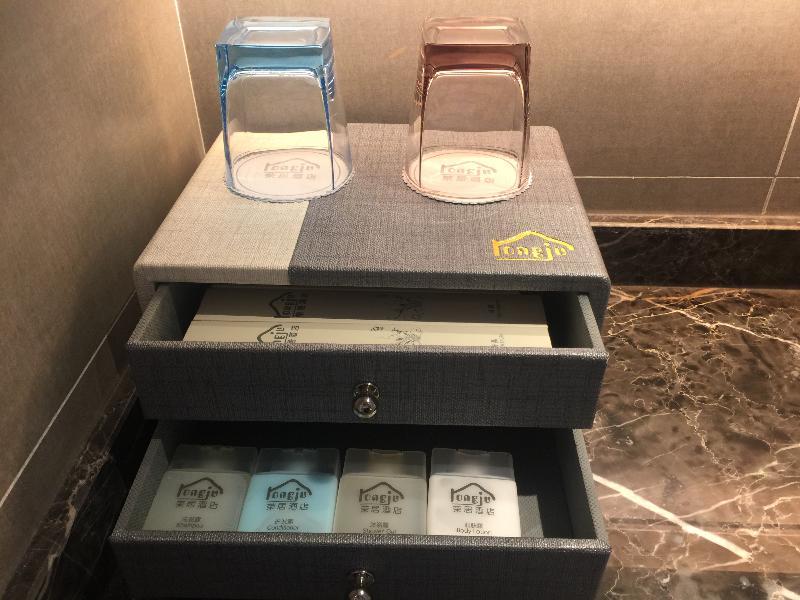 Shanghai Rongju Hotel Lujiazui Hotel Екстер'єр фото
